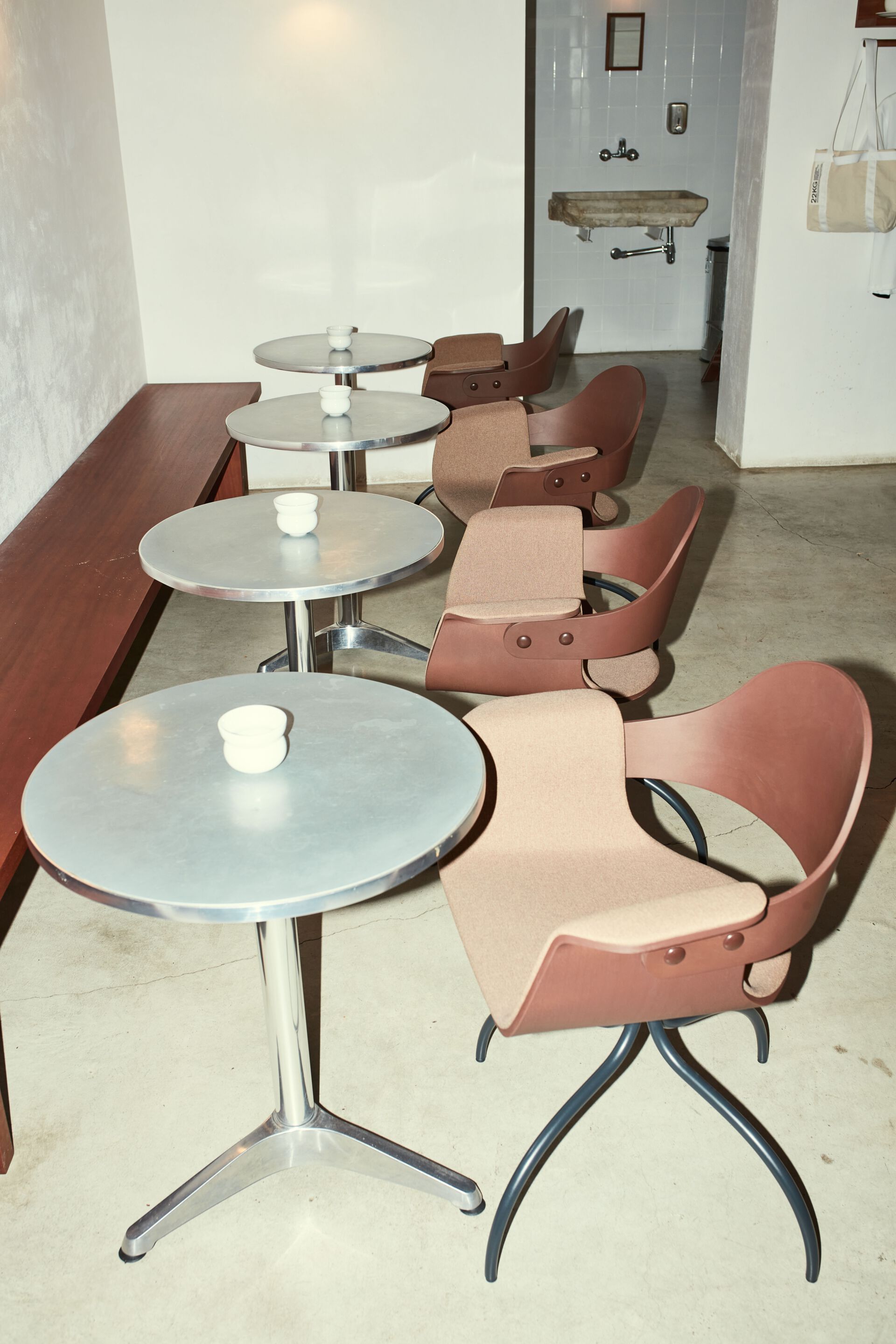 Поворотный стул с мягким сиденьем BD Barcelona Showtime ARCH-00086918 - Вид №7