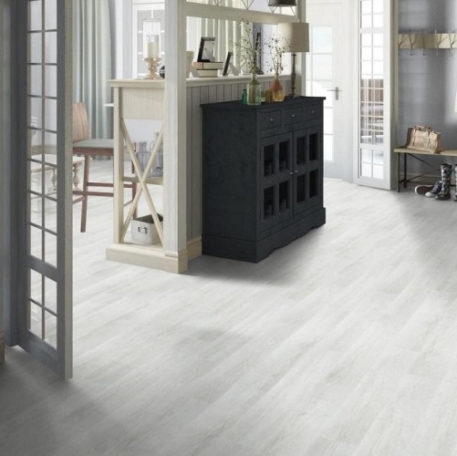 Виниловый ламинат Tarkett New Age Serenity Дуб с брашью (Текстурированная) 914,4х152,4/101,6 мм 1000901210 - Вид №1