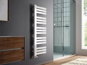 CORDIVARI Настенный полотенцесушитель с горячей водой Neo design