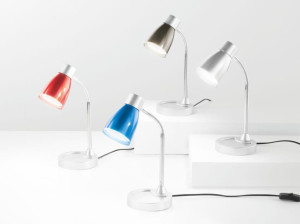 Регулируемая настольная лампа из пластика и металла