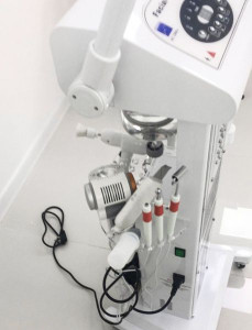 38522 RU-2008A Комбайн косметологический 16 функций в 1 AURO