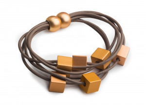 MIX_1993_2 Браслет кожа, металл, кубики 6 кубиков, 3 цвета Mix Culture