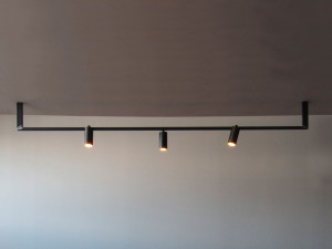 Регулируемая железная потолочная лампа