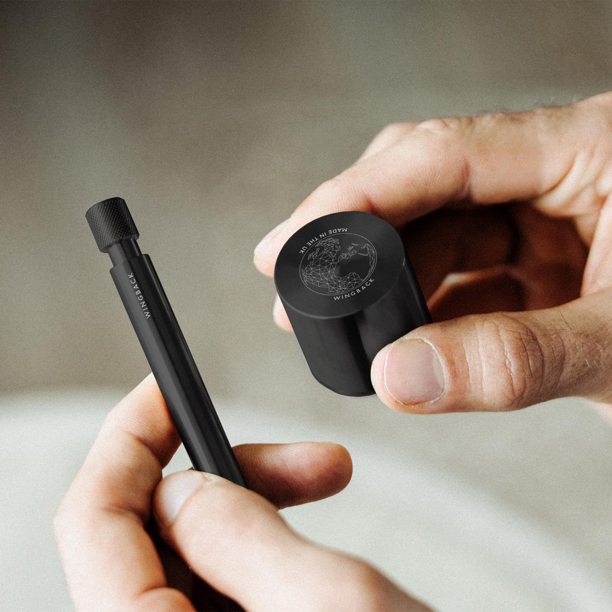 W206BST Держатель для ручек/карандашей - черная сталь Wingback  - Вид №2