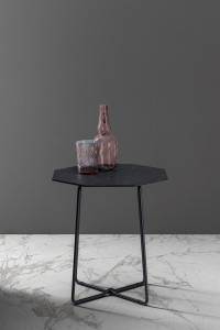 Восьмиугольный журнальный столик из керамики и металла