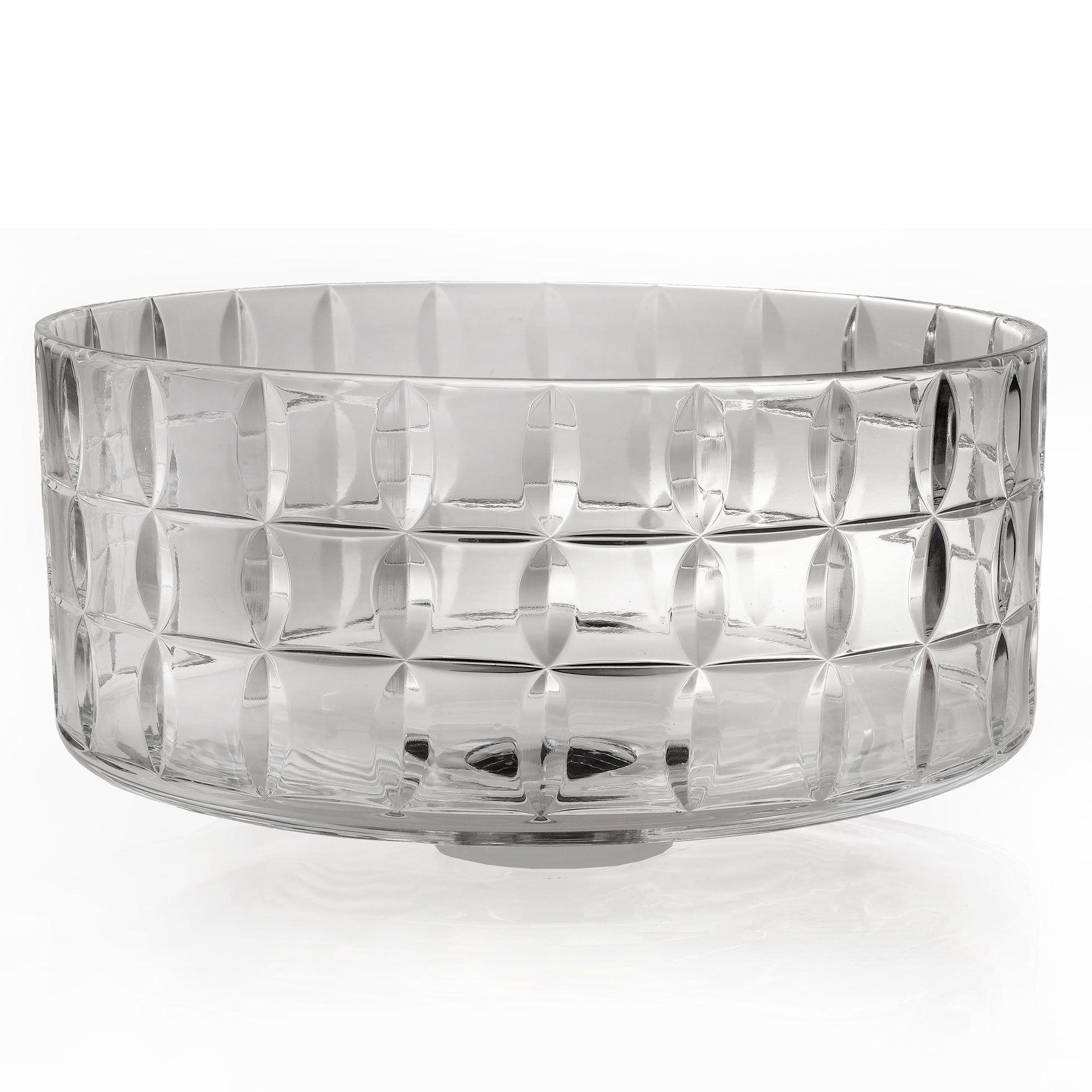CBBOT 3SC Умывальник из хрусталя 24% Pbo, выгравированный полностью вручную. Надрезы имеют рисунок в виде горизонтальных линий, прерываемых полыми оживами, образующими неправильные квадраты. Размеры: Диаметр см. 36 — ч. см. 16 Умывальник поставляется с ла Treesseci 3SC CLASSICO