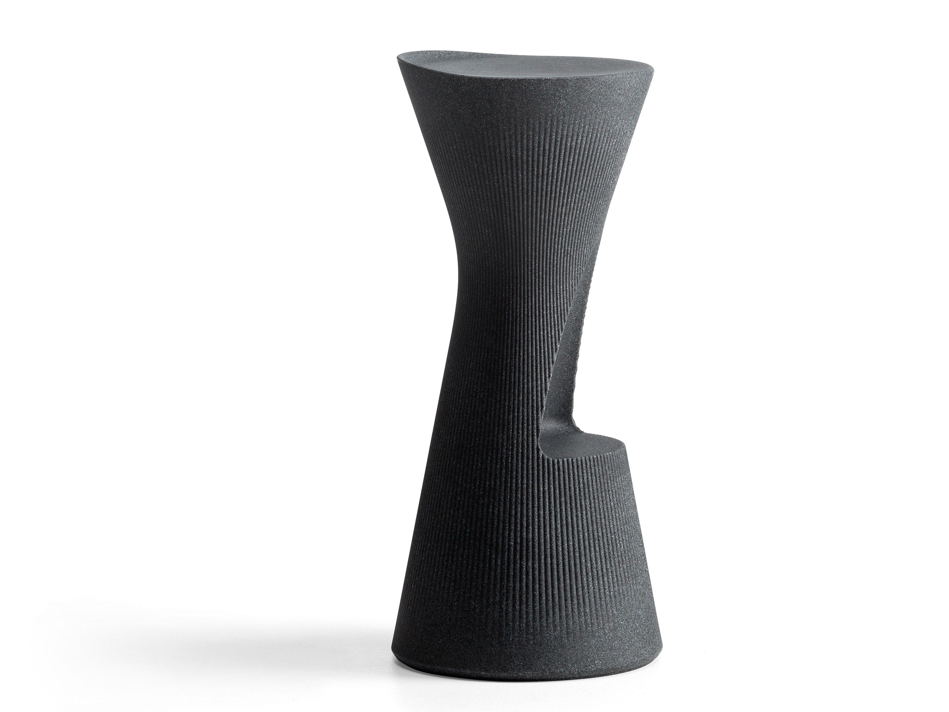 Табурет из полиэтилена PLUST Fade ARCH-00104778