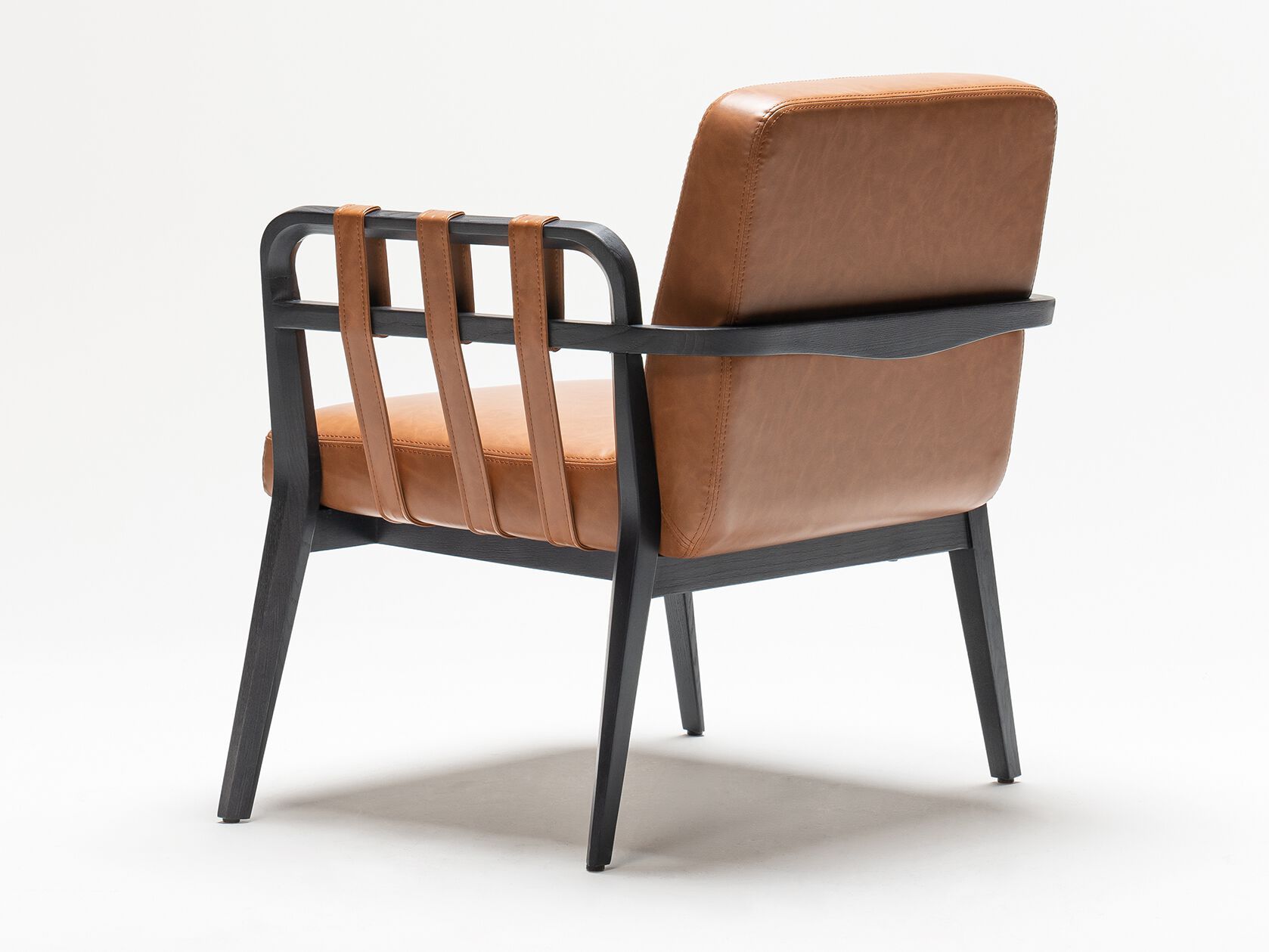 Кожаное кресло с подлокотниками Papell Design Eaton ARCH-00085677 - Вид №1