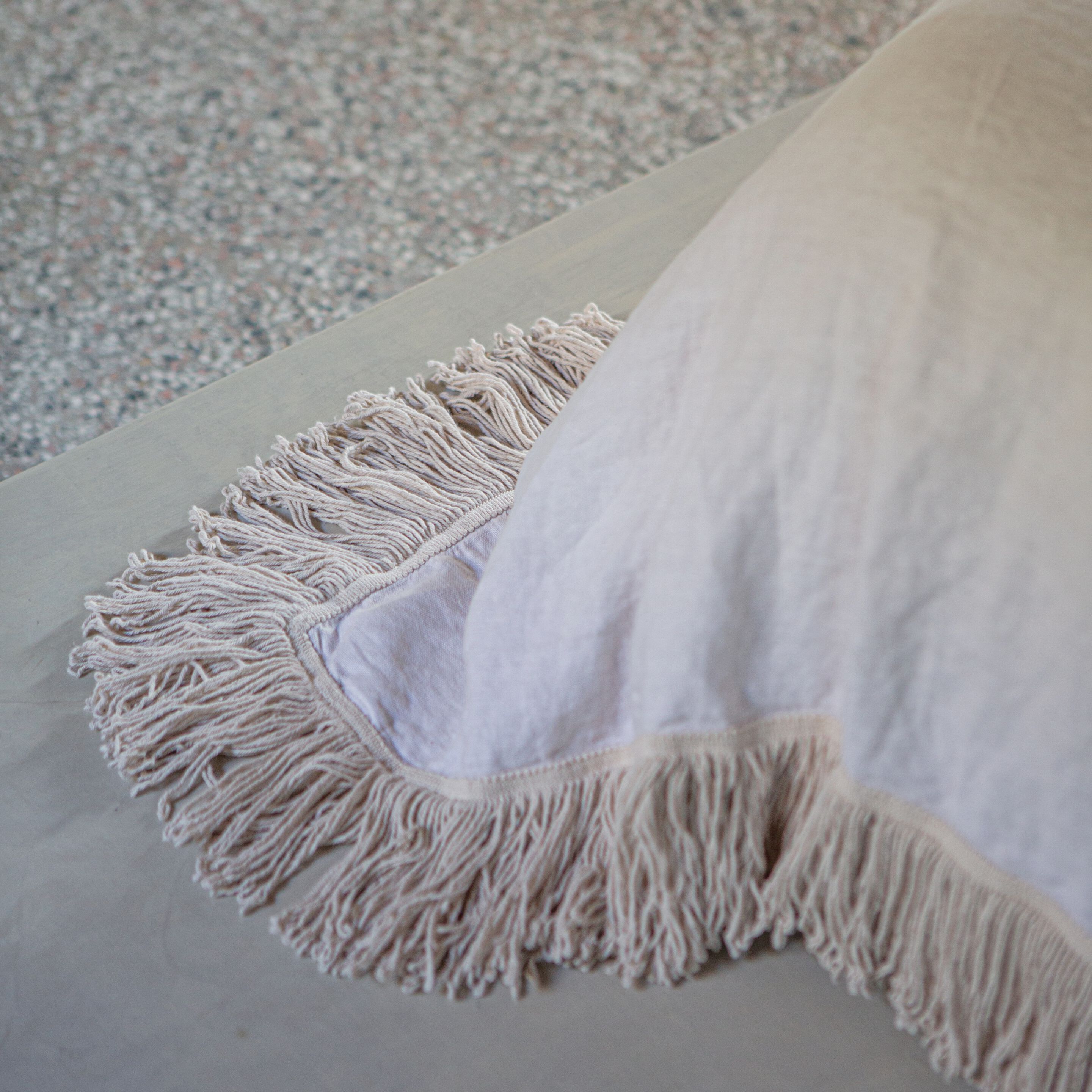 Тяжелое льняное покрывало с бахромой Once Milano Fringes ARCH-00106513 - Вид №4
