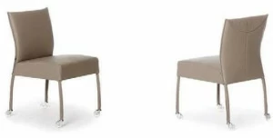 Joli Мягкое кожаное кресло на колесиках