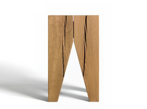 Журнальный столик из массива дерева