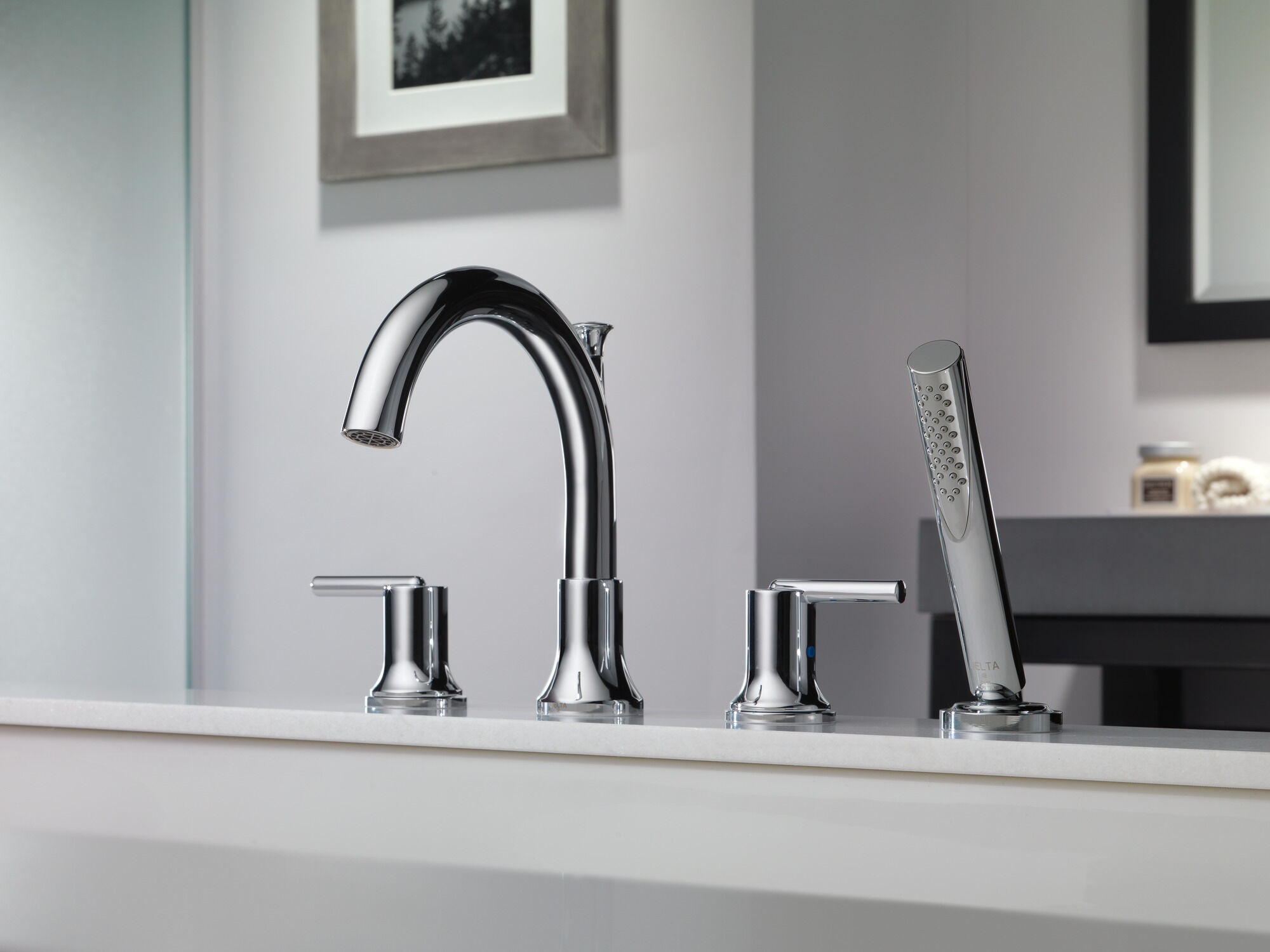 T4759 Римская ванна с ручным душем Delta Faucet Trinsic Хром  - Вид №2