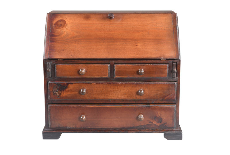 SOR27558 Ученик модельного бюро сосны ijlbrown 