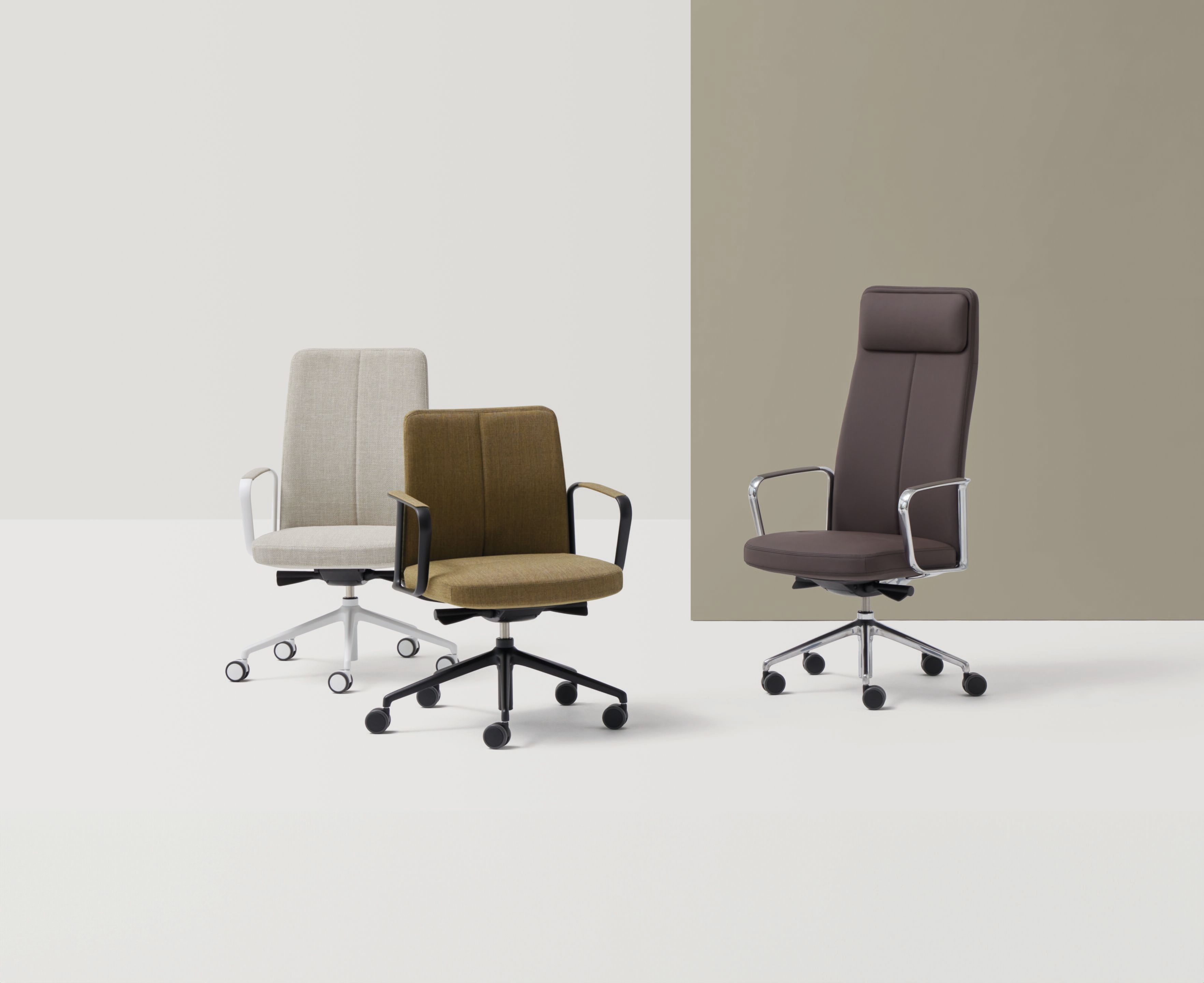 Регулируемое по высоте кожаное вращающееся офисное кресло с колесами INCLASS ZenPro ARCH-00055292 - Вид №1