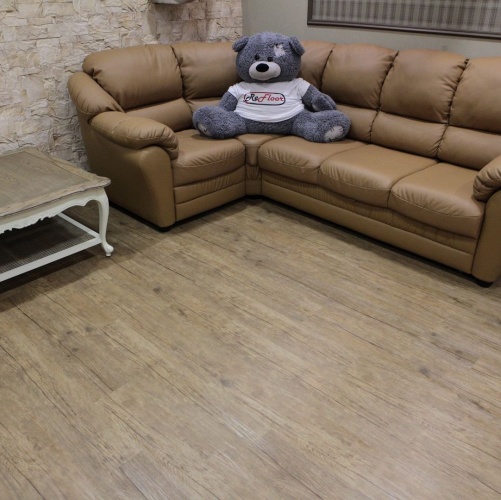 Виниловый ламинат Decoria Mild Tile Ричи Dw 1402 Дуб (Гладкая) 950х184 мм 3201000040 - Вид №1