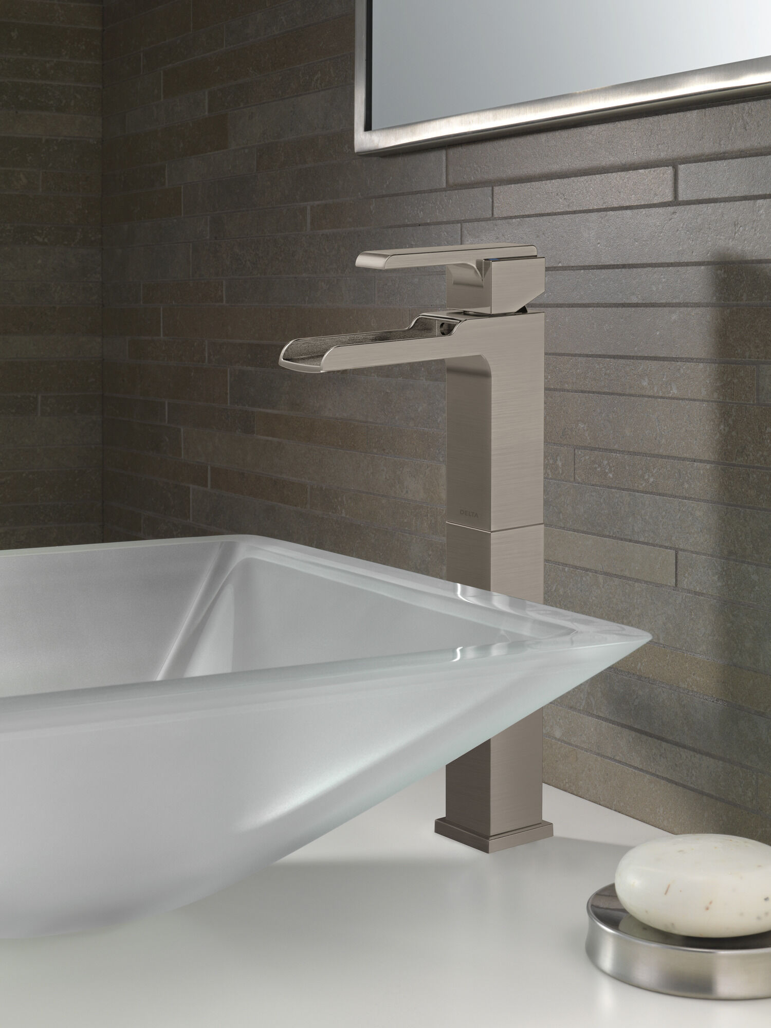 768LF-SS Смеситель для ванной комнаты с одной ручкой Delta Faucet Ara Нержавеющая сталь - Вид №1