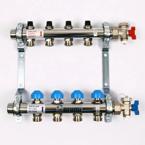 Коллекторная группа из нержавеющей стали с регулир. и термостатическими вентилями и расходомерами REHAU 1"x3/4"ЕК 4 выхода