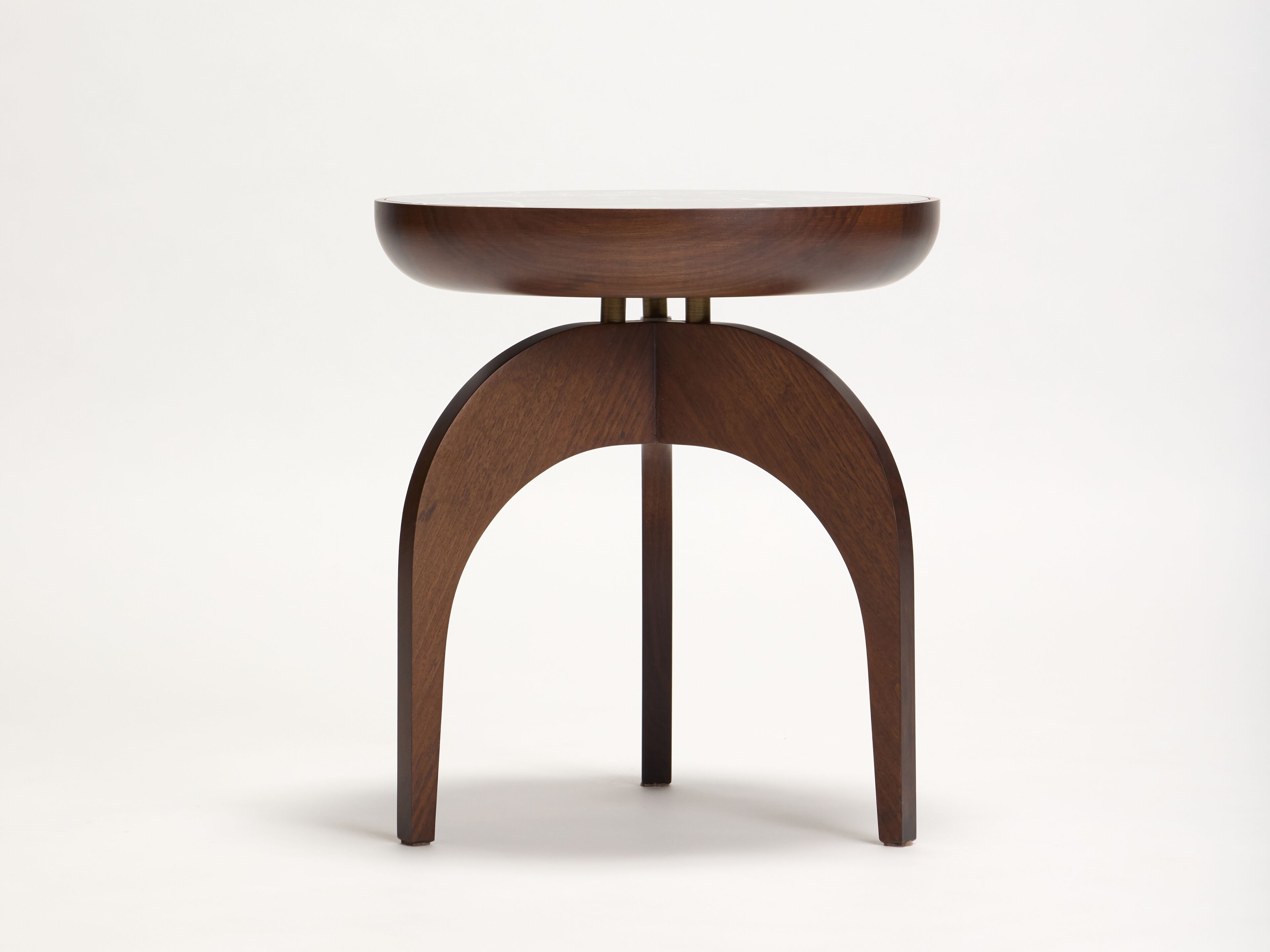 Круглый журнальный столик из ореха и мрамора REDA AMALOU DESIGN ARCH-00005839