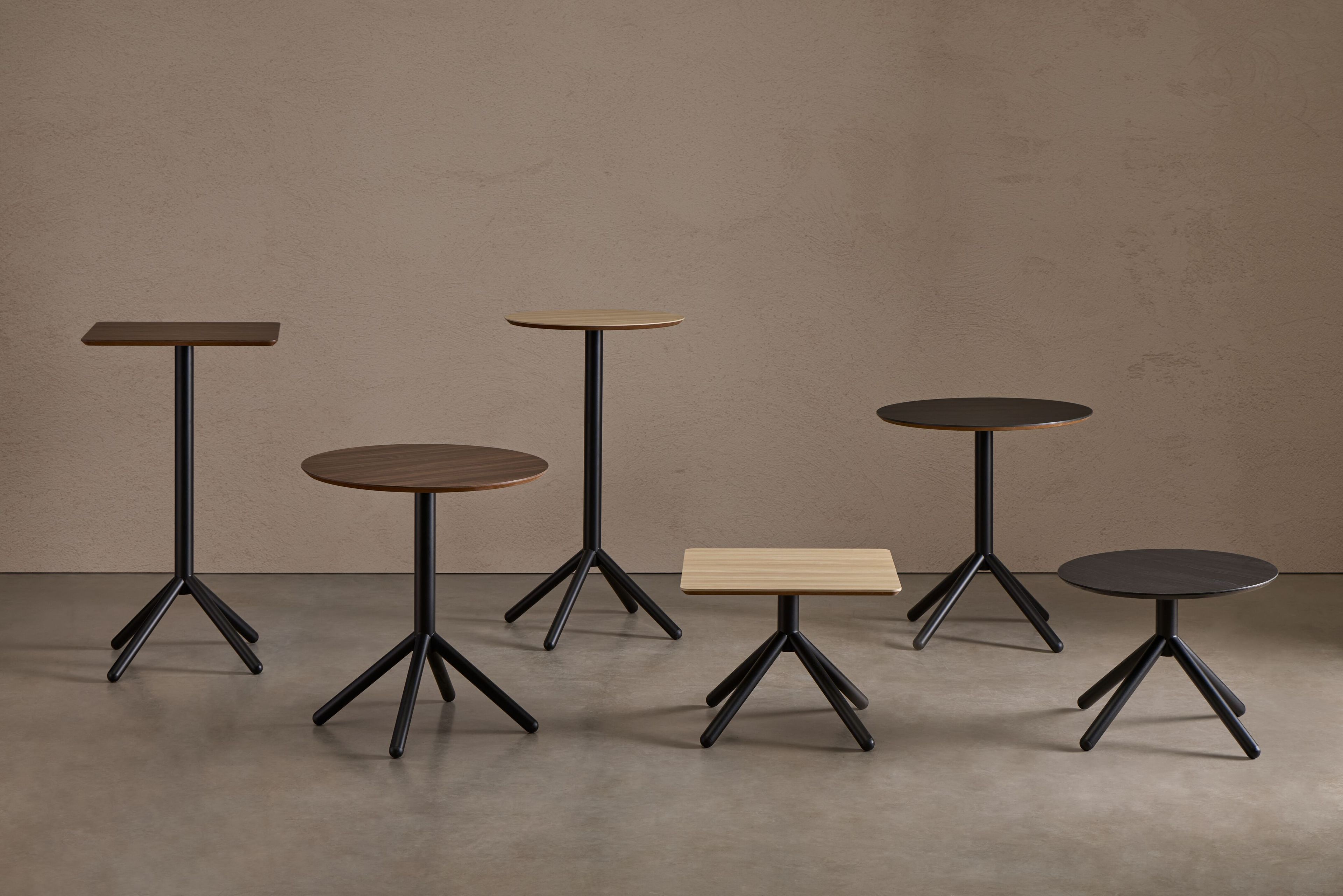 Круглый журнальный столик из ясеня Blasco&Vila Nomad ARCH-00037751 - Вид №4