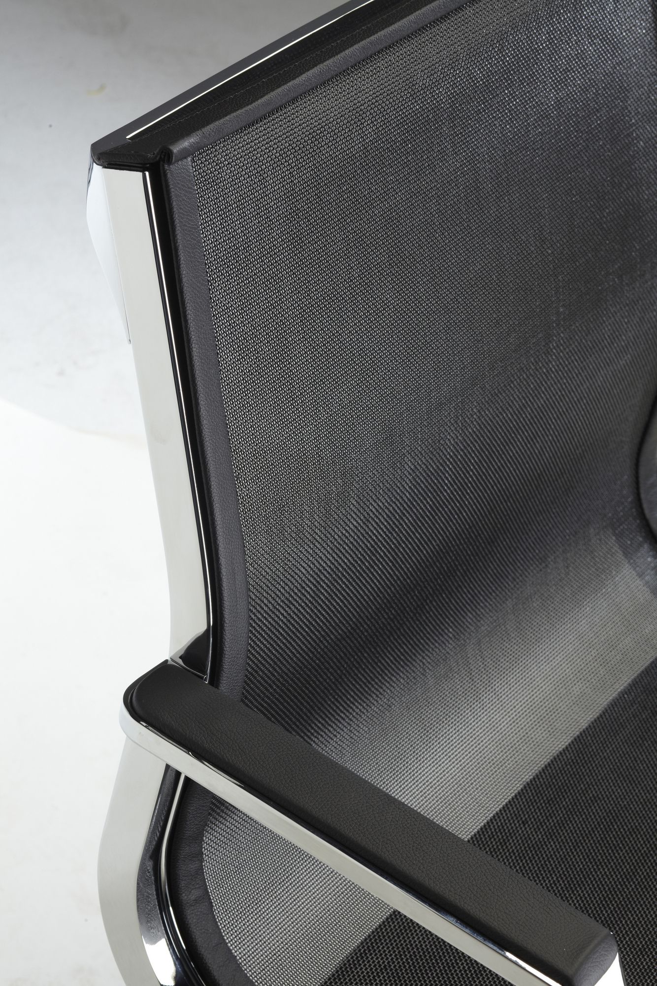 Операционный офисный стул с подлокотниками 4 спицы Luxy Nulite ARCH-00139168 - Вид №9