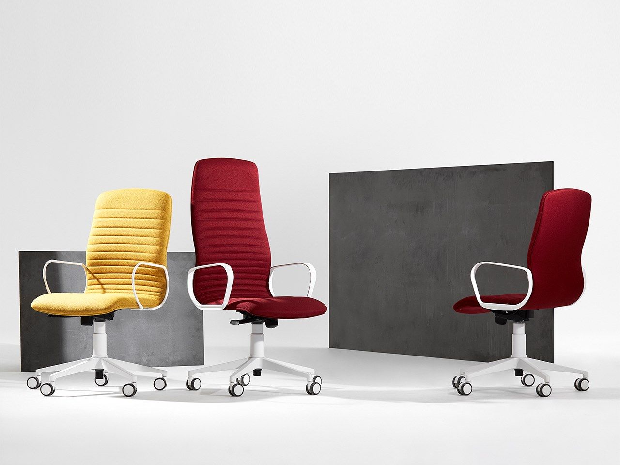 Офисное кресло с откидывающейся спинкой с подлокотниками VAGHI Union Executive ARCH-00147326 - Вид №3