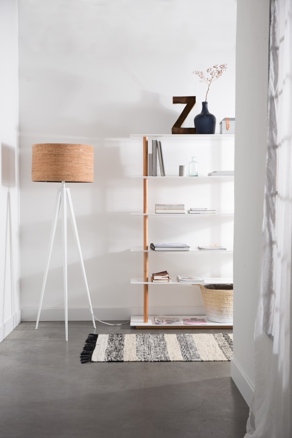 Лампа напольная Tripod Cork, бежевая с черными ножками Zuiver 5100050 - Вид №6