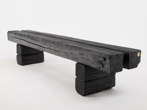 Дубовая скамья