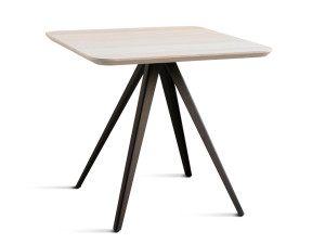 Квадратный стол