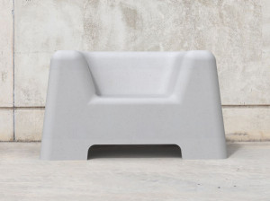 Наружное сиденье из армированного волокном бетона