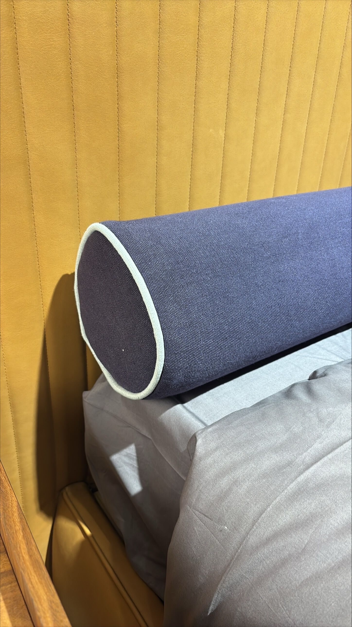 Цилиндрическая подушка In Stock Twils ARCH-00008950 - Вид №1