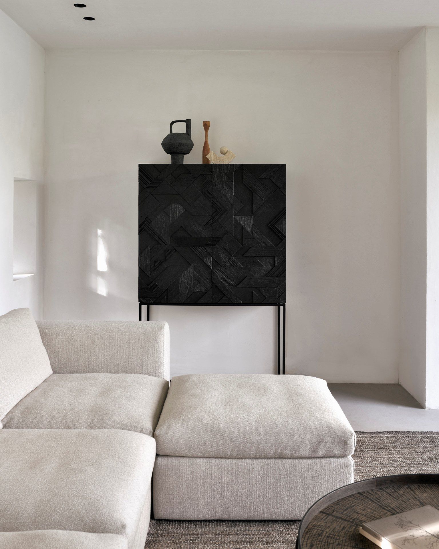 Шкаф из тикового дерева с распашными дверцами Ethnicraft ARCH-00065301 - Вид №1