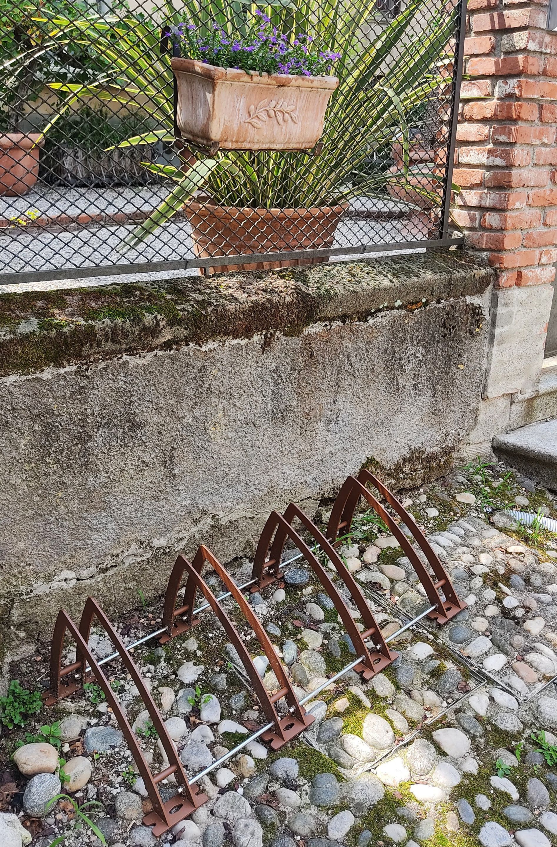 Стальная стойка для велосипедов Studio Città Flower ARCH-00014647