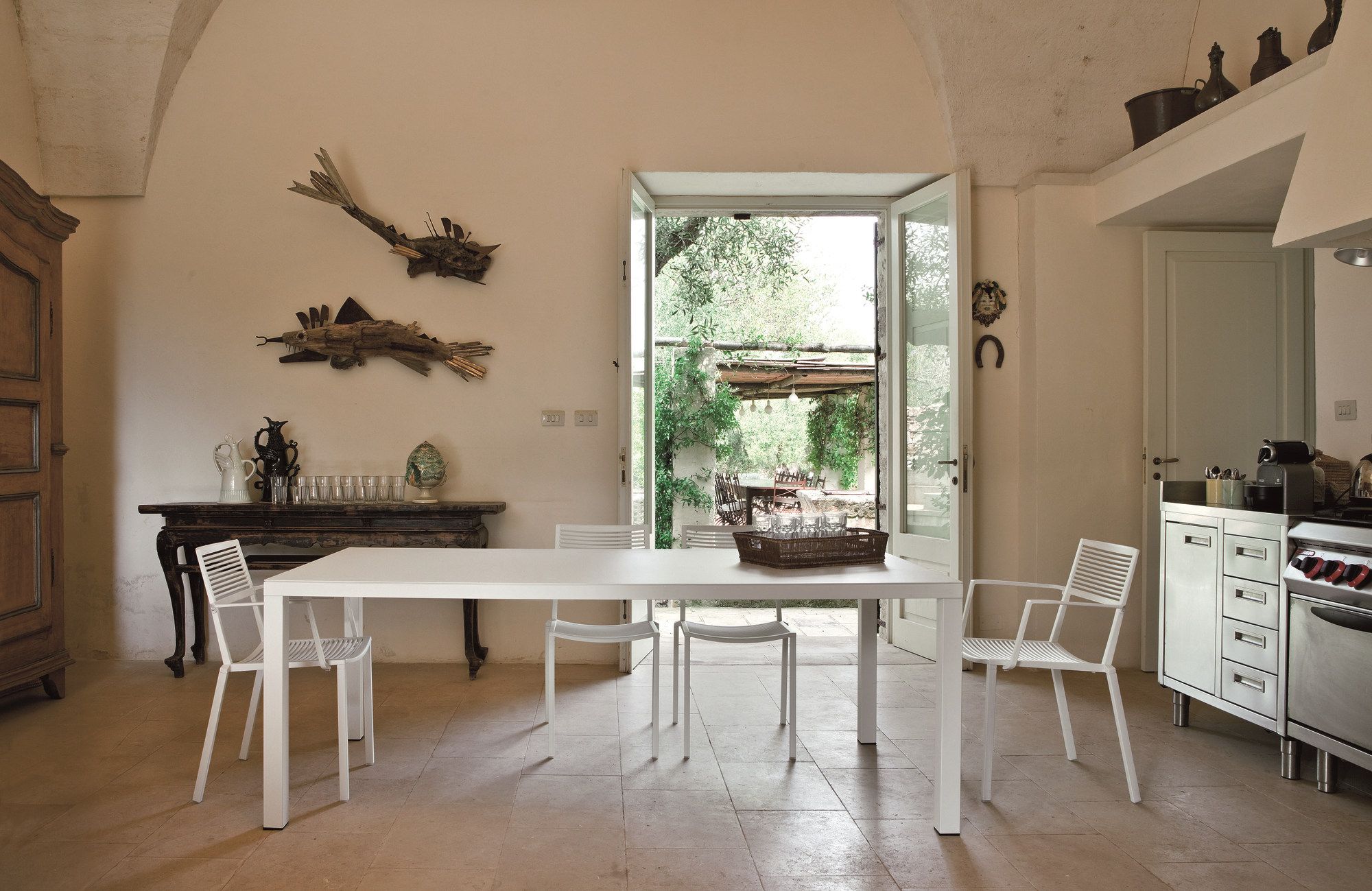 Алюминиевый штабелируемый садовый стул с подлокотниками FAST Omnia Selection ARCH-00126460 - Вид №1