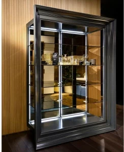 Prestige Витрина из лакированной древесины