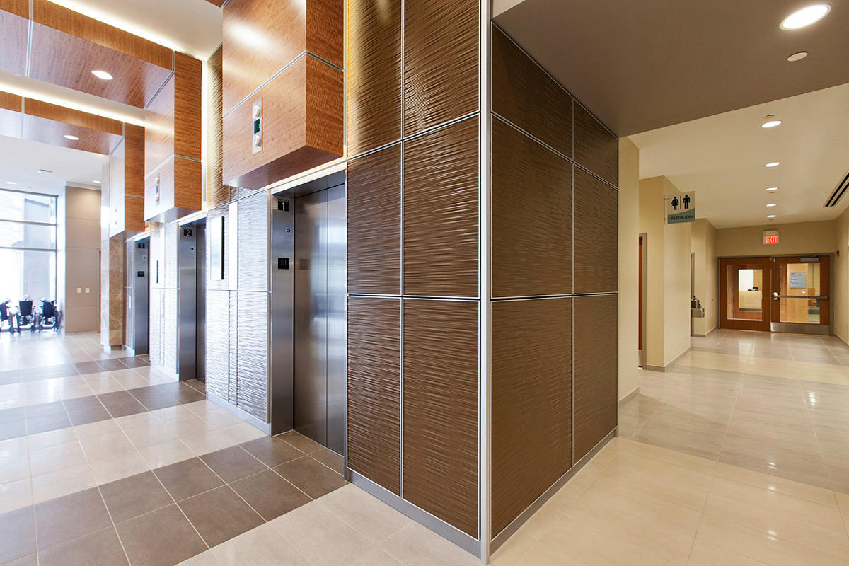 FSRT661 Система облицовки стен Levele с плавающими панелями из нержавеющей стали с отделкой из каймового камня в Кэссиди Терли, Сан-Хосе, Калифорния Forms-surfaces  - Вид №18