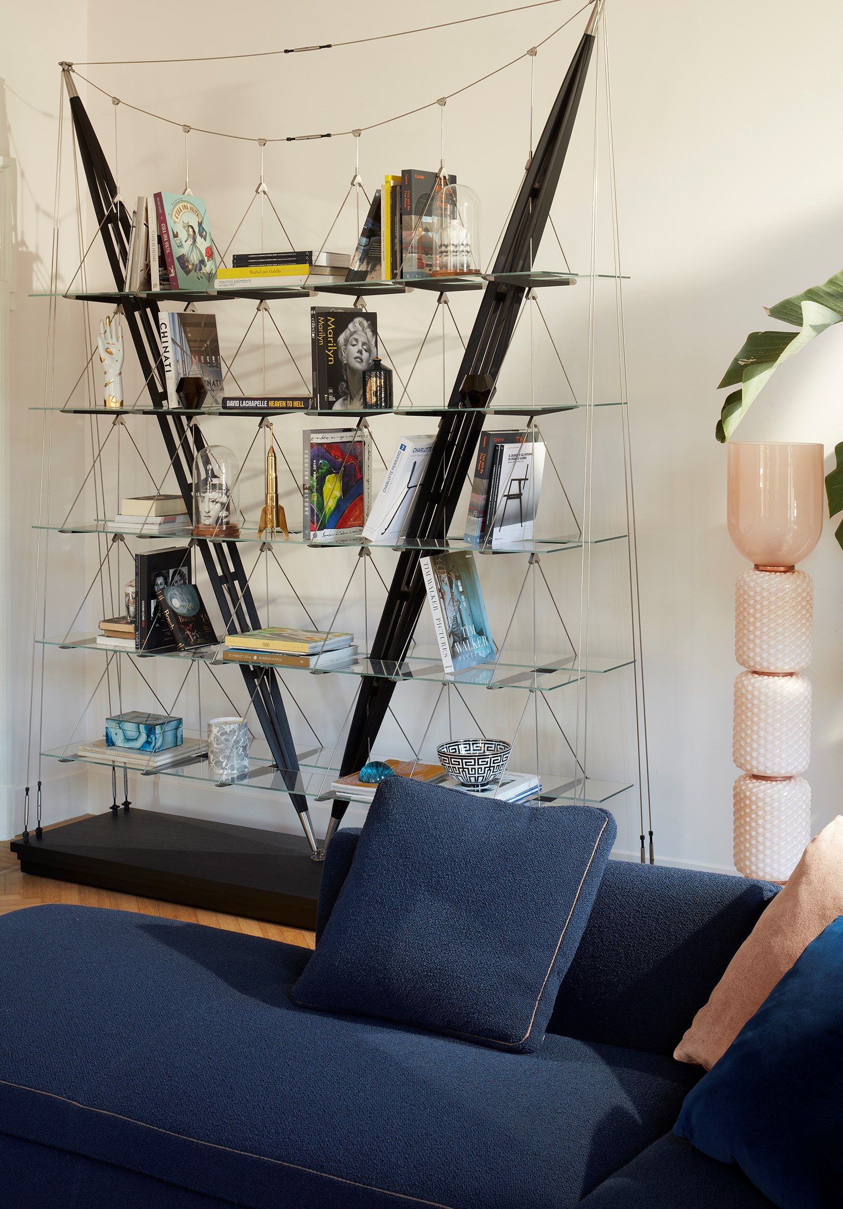 Книжный шкаф из дерева и стекла CASSINA VELIERO ARCH-00093625 - Вид №5