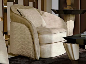 Turri Мягкое кожаное кресло по контракту Stardust