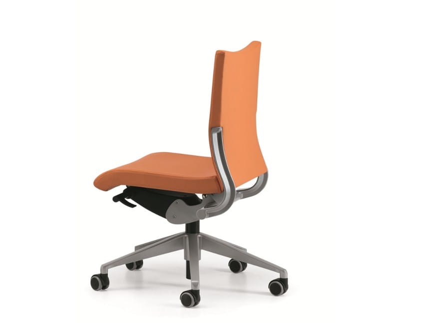 Кожаный офисный стул с 5 спицами TALIN Avia ARCH-00067008 - Вид №1