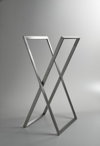 TINA/XS 3SC Полотенцедержатель со скрещенными ножками, сатинированная нержавеющая сталь Moderno