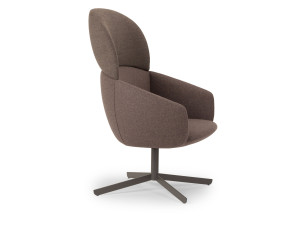 Кресло с высокой спинкой