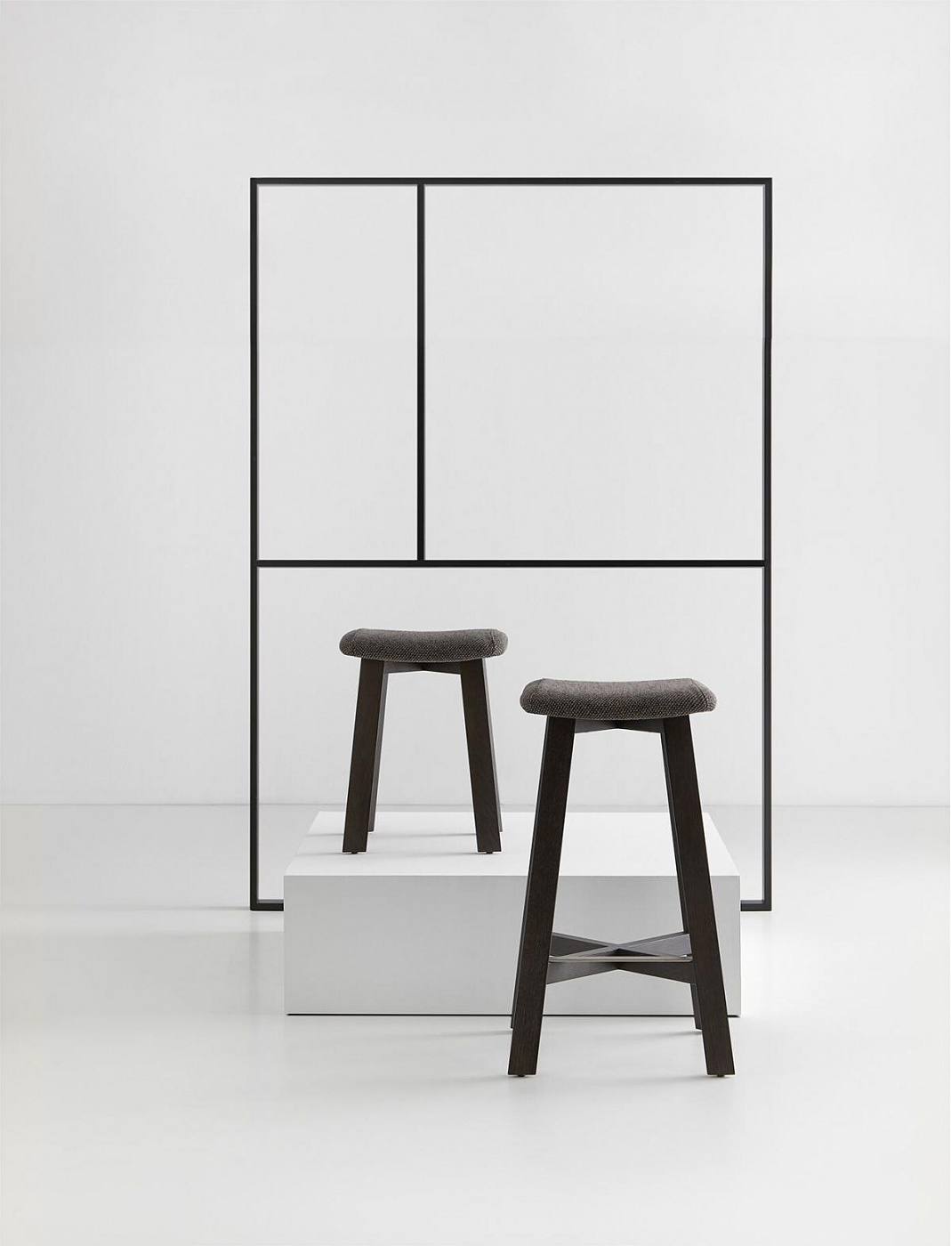 008232 Табуретка Punt Mobles Bevel Santreyd  - Вид №2