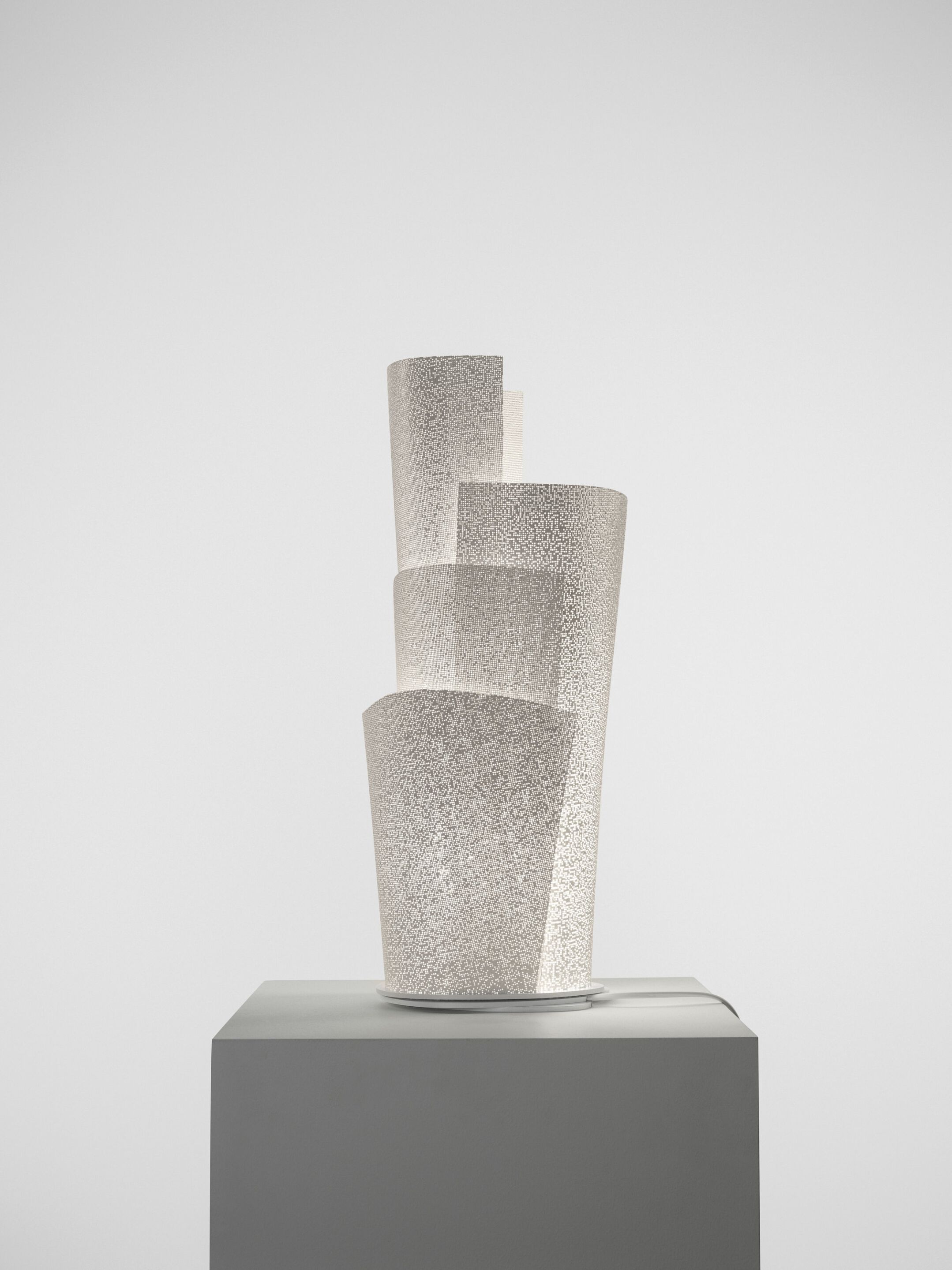 Настольная лампа из нержавеющей стали A-Emotional Light BLOSSOM ARCH-00141700 - Вид №1