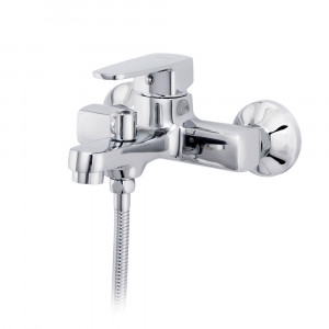 R6002 Смеситель для ванны однорычажный Raiber Quattro