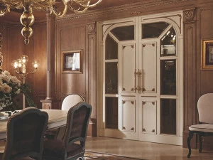 Martini Interiors Распашная дверь из дерева и стекла