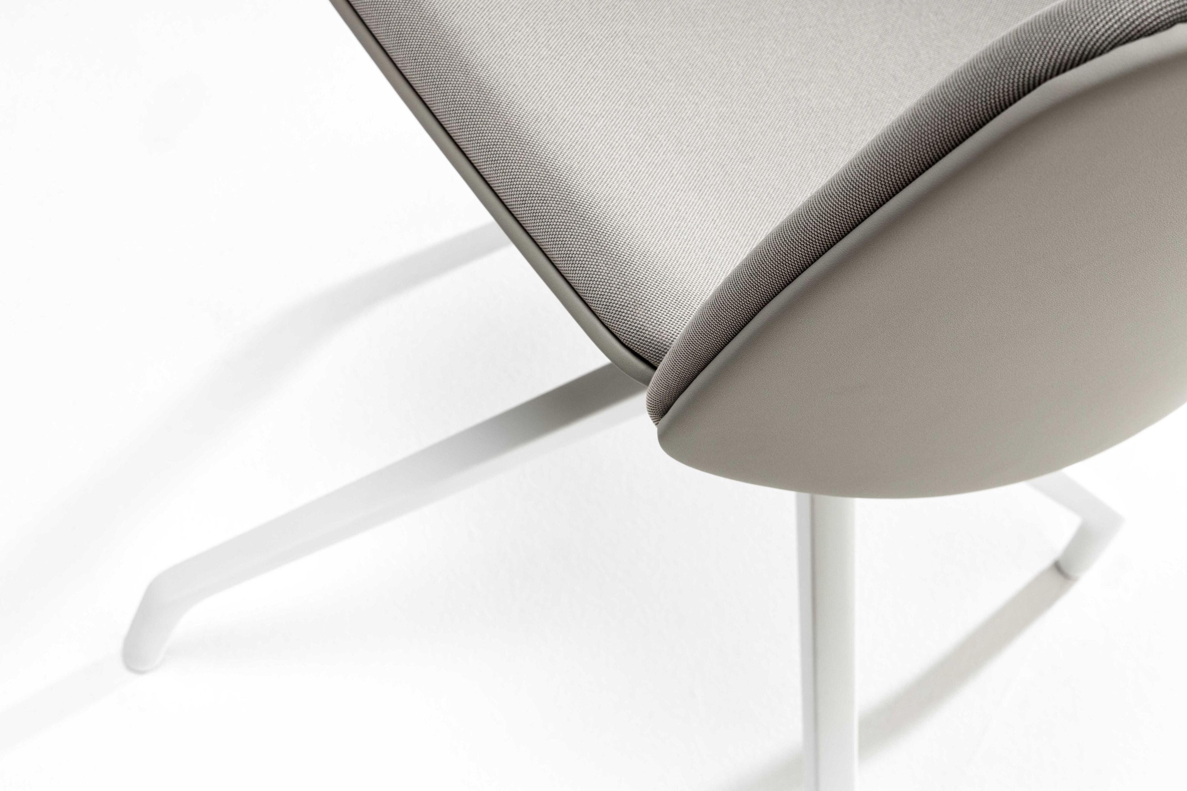 Тканевый мягкий поворотный стул VAGHI Free Soft ARCH-00152054 - Вид №3