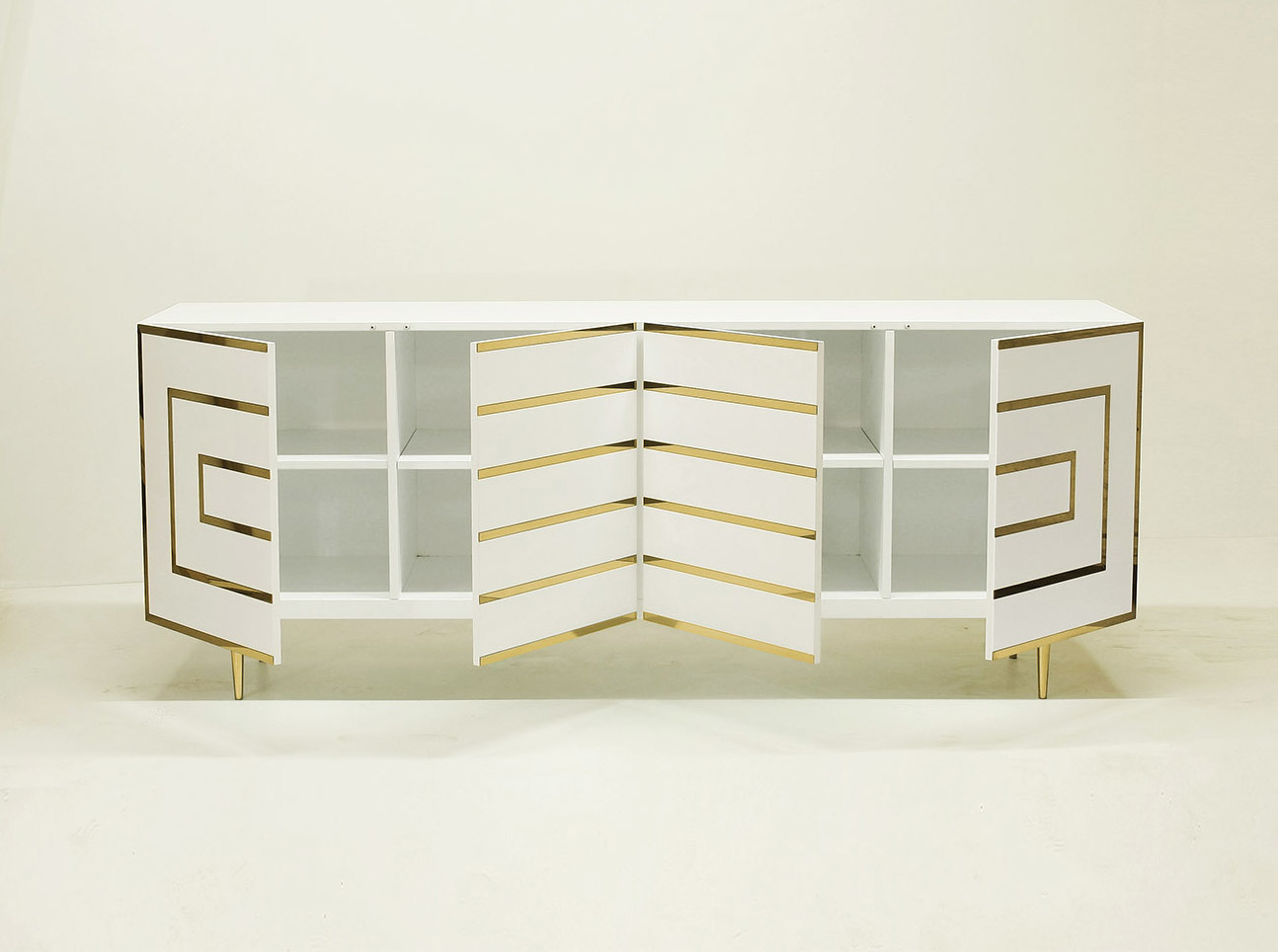 Тумба длинная с 4 дверцами белая эмаль White&Brass ACWD WHITE&BRASS 00-3981945 Белый  - Вид №2