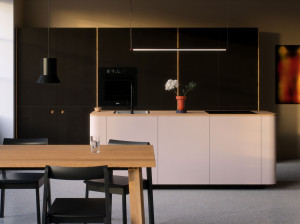 Деревянная линейная кухня с островом