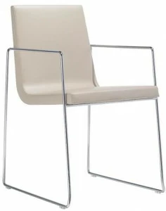 Andreu World Штабелируемое мягкое кресло-санки Lineal comfort So0595