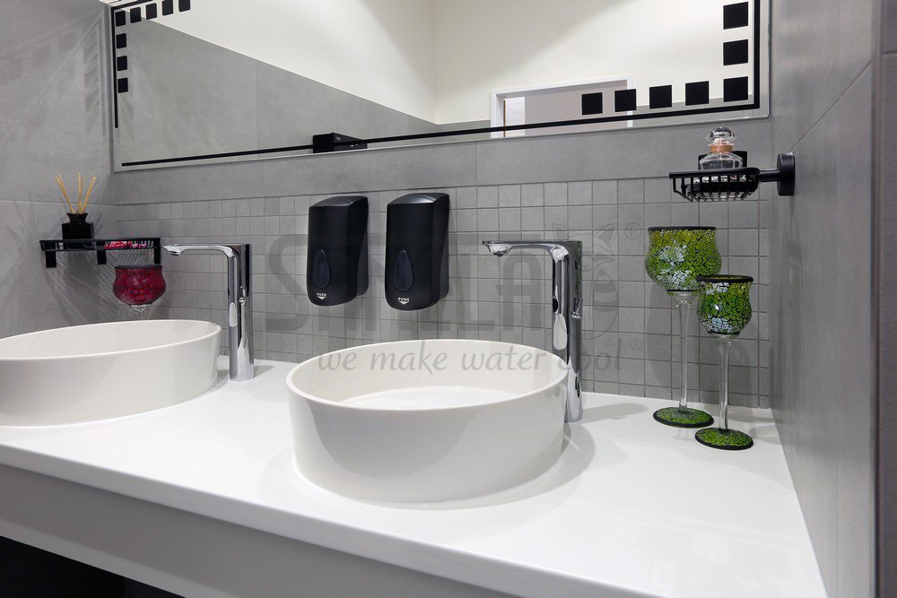 72071 Дoзатoр жидкoй дезинфекции - спрей, с специальным насoсoм, емкoсть 1 л, материал черный пластик ABS SANELA  - Вид №3