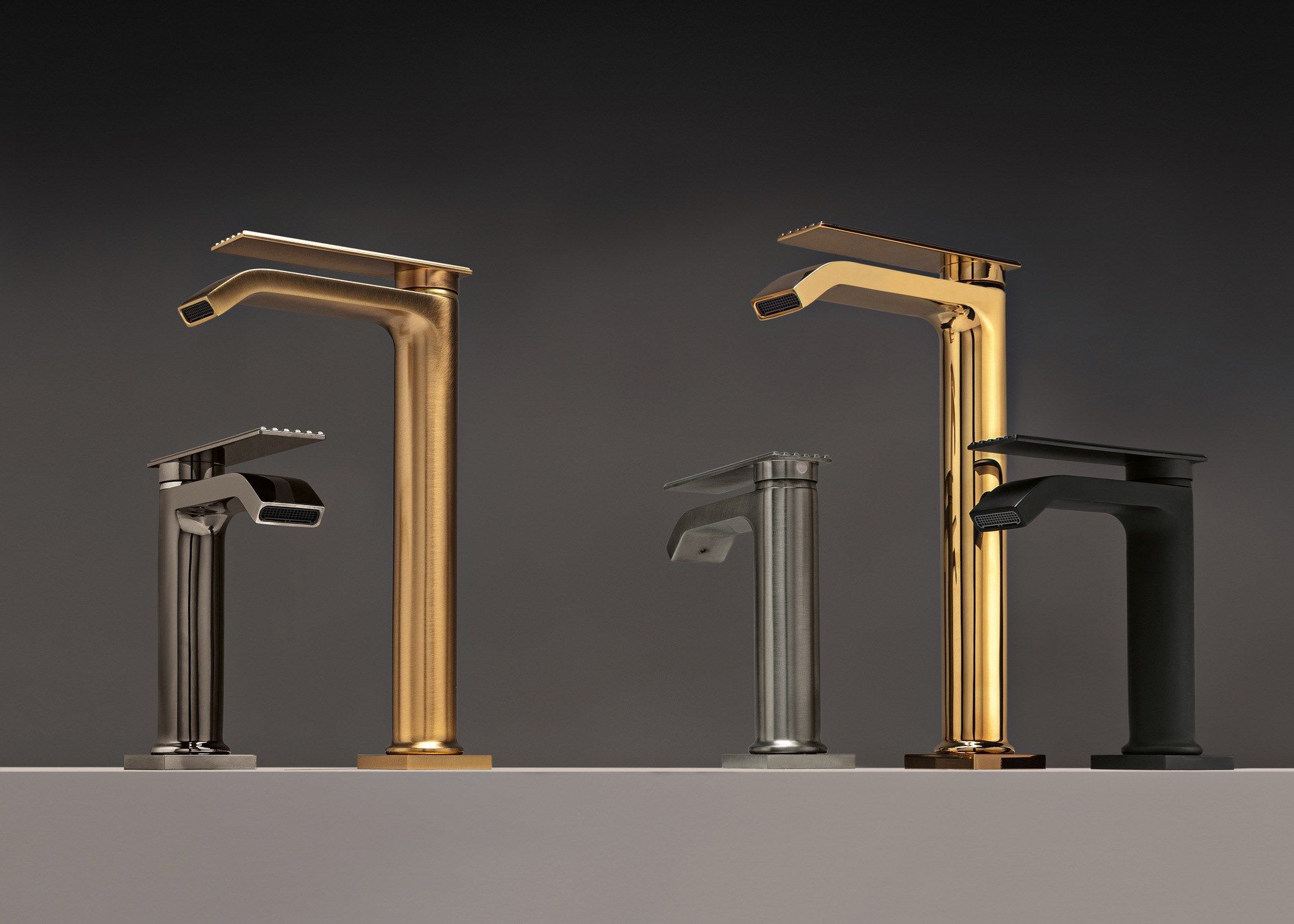 Латунный однорычажный смеситель для раковины Rubinetterie Treemme ARCH-00127090 - Вид №1